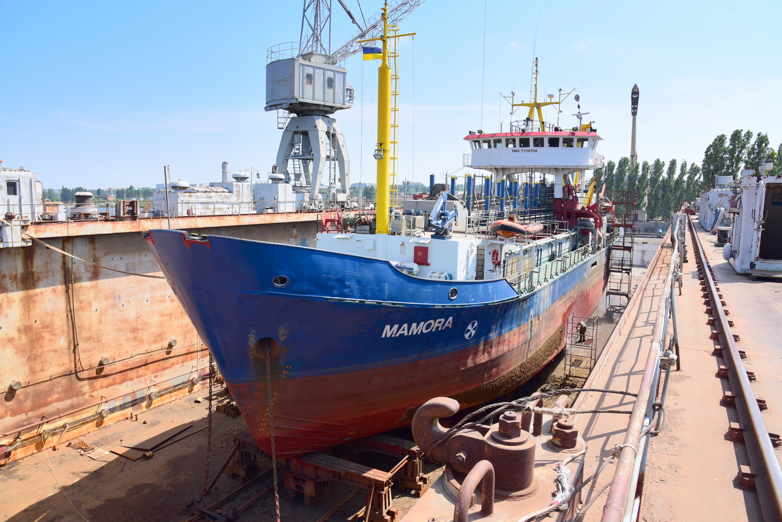 Repair of dredger MAMORA